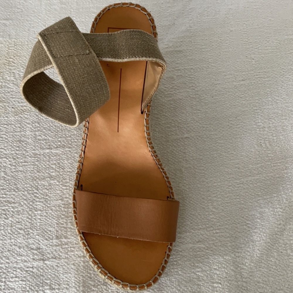 Dolce Vita Leather Platform Sandals - Picture 5 of 5